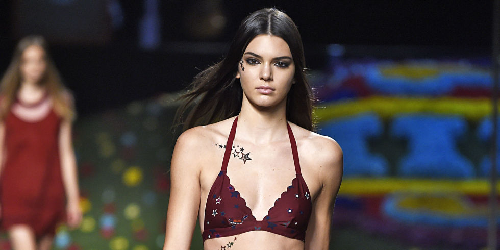 Adriana Lima Sticks up for Angel Newbie Kendall J - Imagen 1