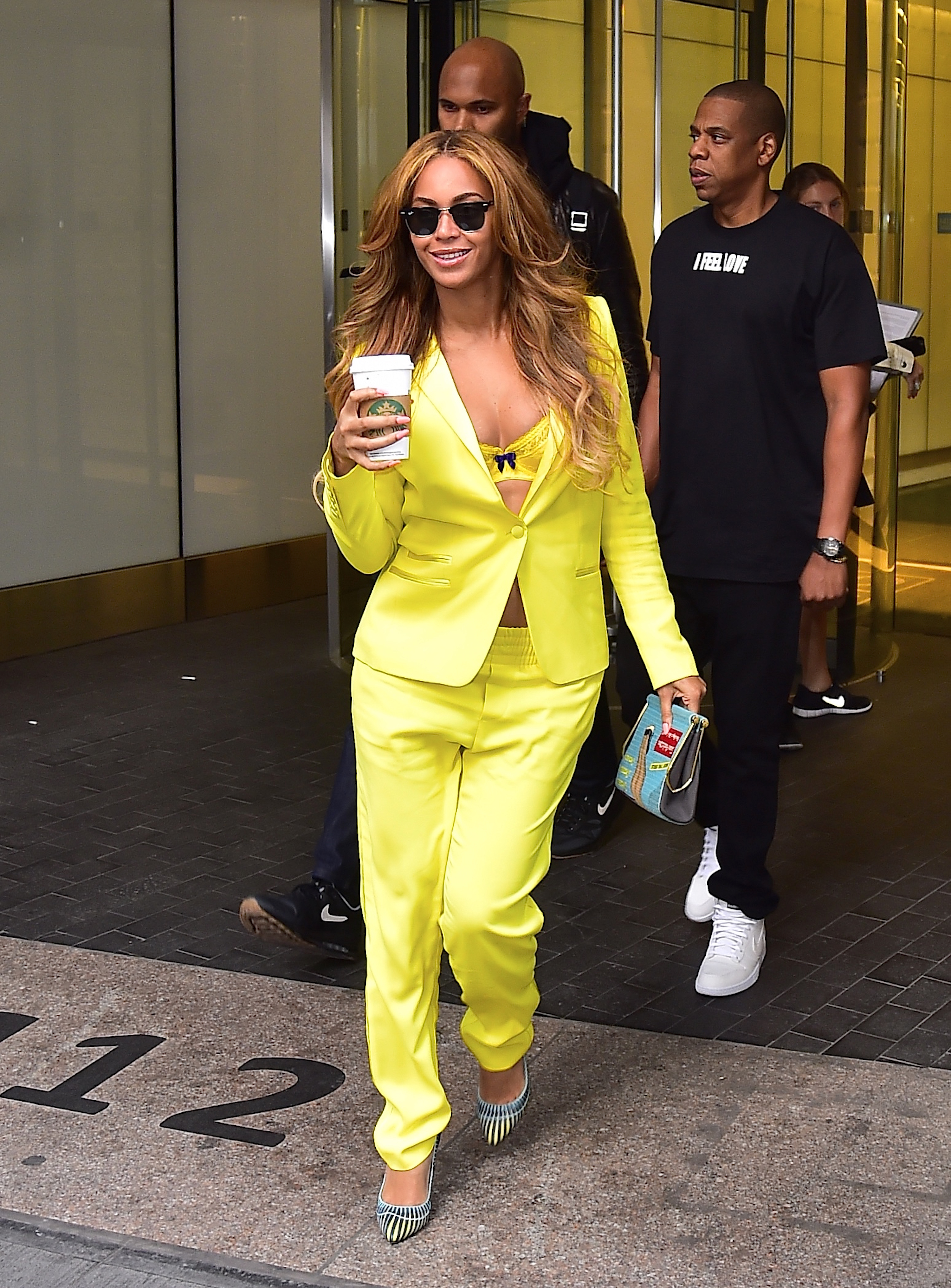 yellow-red-carpet-dresses-yellow-trend-spring-summer-2016