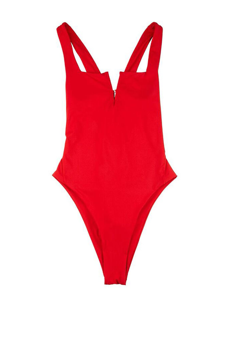 15 Most Flattering Swimsuits of 2017 to Wear on Your Beach Vacation