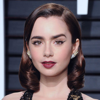 Curly Hairstyle f pinterest tabassum varachia Such A Betty Draper Curly Hairstyle stylish short curly hairstyle Such A Betty Draper