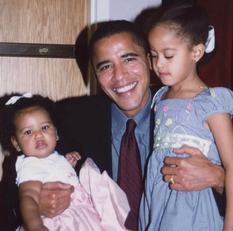 In an adorable throwback picture with his daughters that Michelle Obama shared on Instagram&nbsp;for Father's Day.
