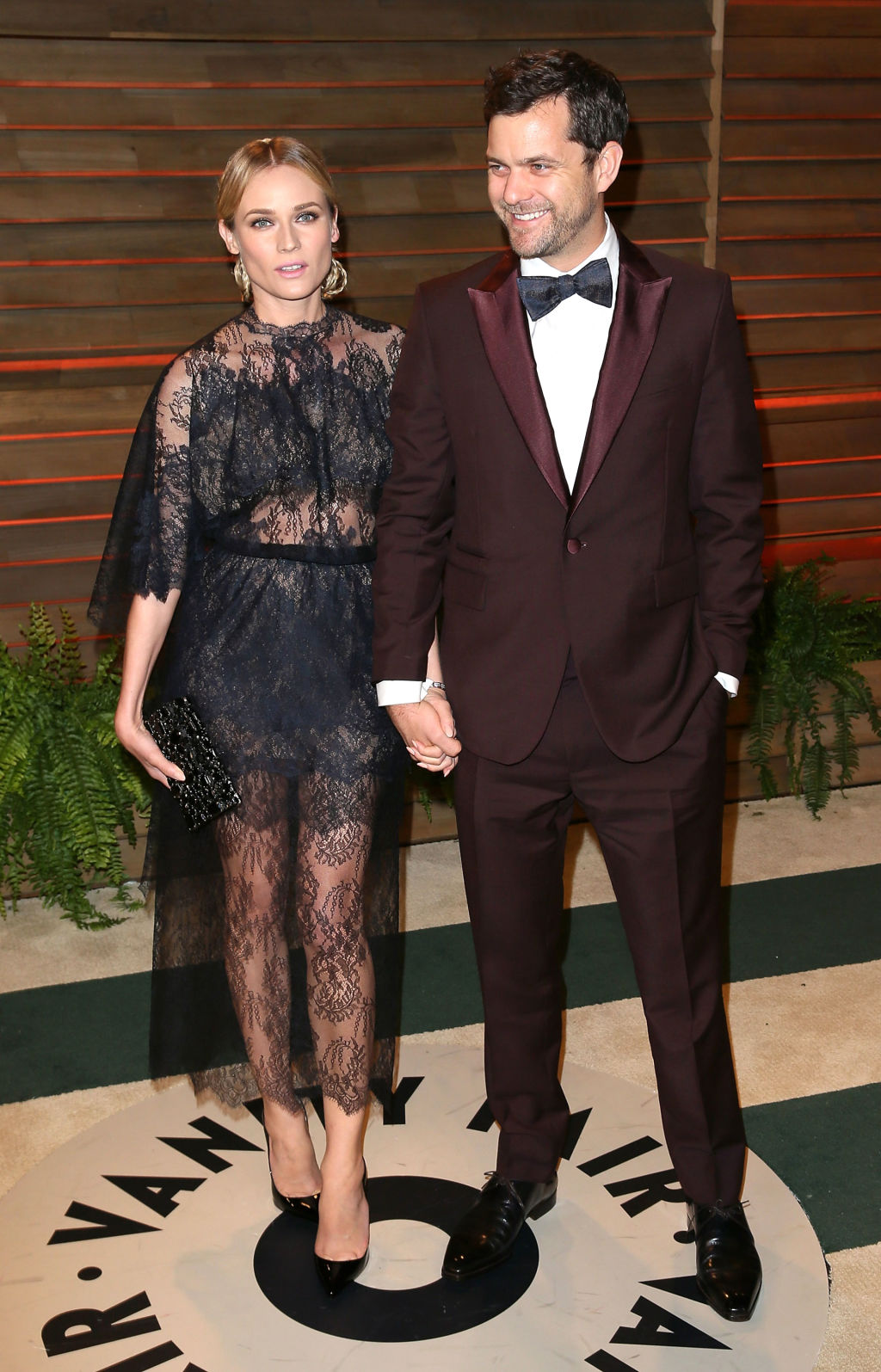 Fashionable Celebrity Couples - Celebrity PDA