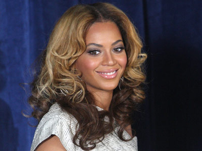 Celebrities With Curly Hair Pictures Of Haired Beyonce Knowles